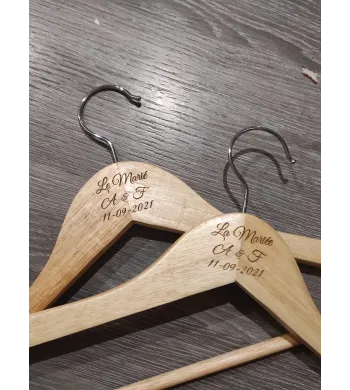 Cintre personnalisé