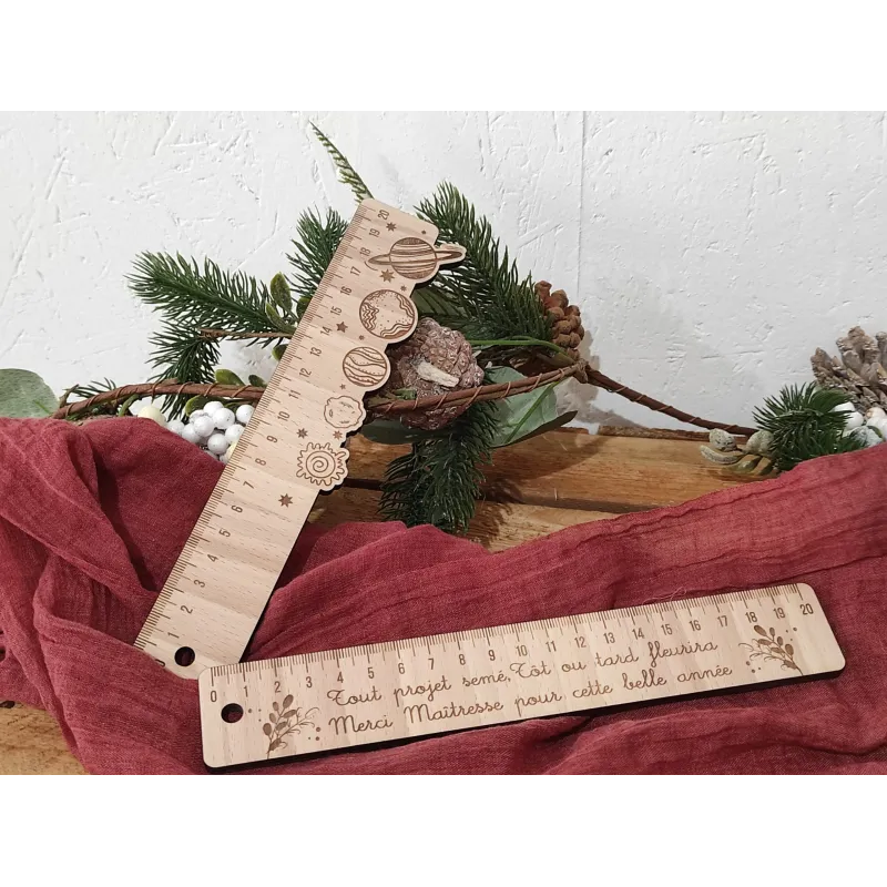 Règle en bois
