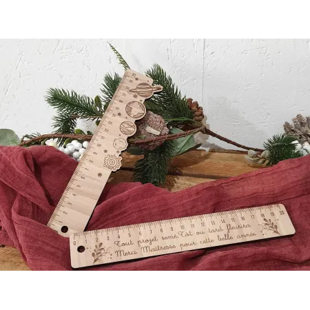 Règle en bois