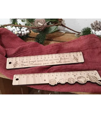 Règle en bois