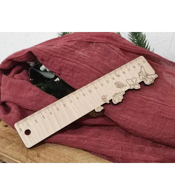 Règle en bois